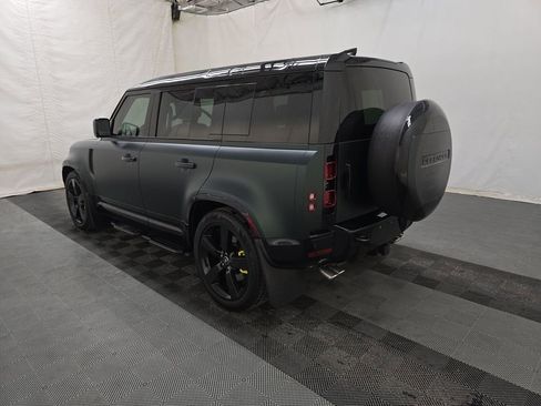 Used 2025 Land Rover Defender 110 X-Dynamic SE AWD/4WD image 2