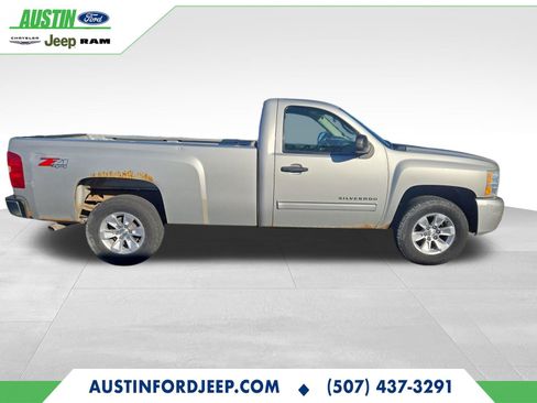 Used 2010 Chevrolet Silverado 1500 LT image 6