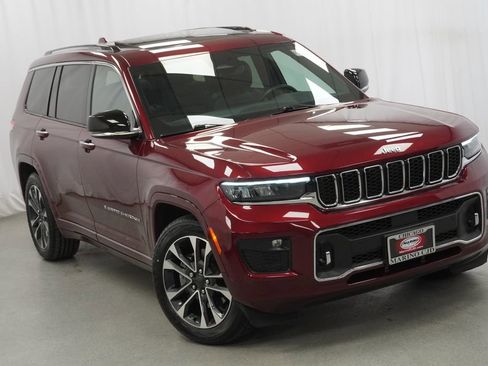 Certified 2023 Jeep Grand Cherokee L Overland image 9
