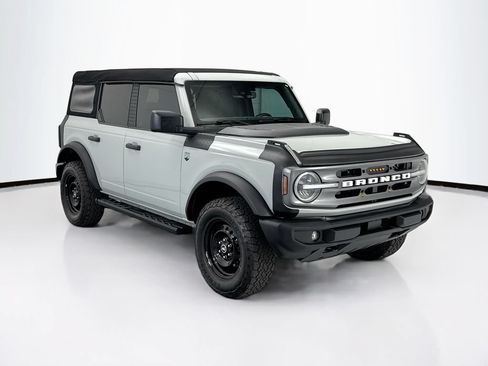 Used 2023 Ford Bronco Big Bend AWD/4WD image 3