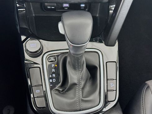 Used 2025 Kia Seltos S image 24