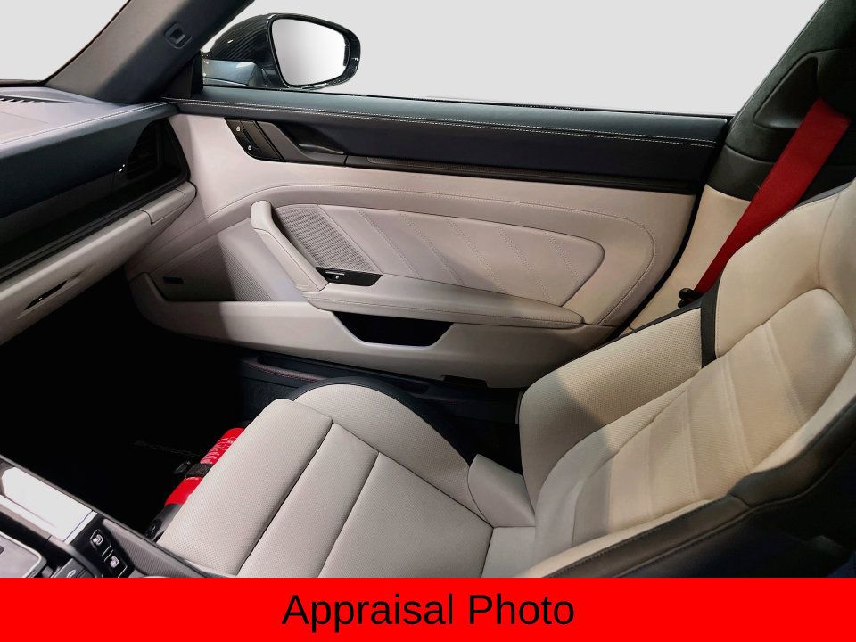 Certified 2026 Porsche 911 Targa 4 GTS AWD/4WD image 25
