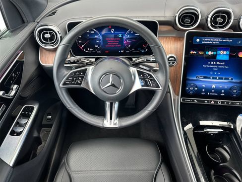 Certified 2025 Mercedes-Benz GLC 300 image 16