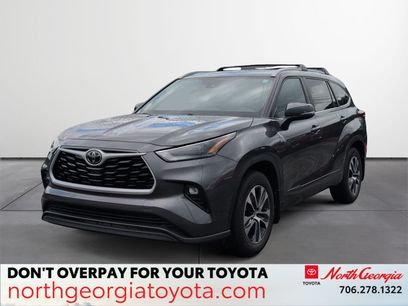 Used 2023 Toyota Highlander XLE