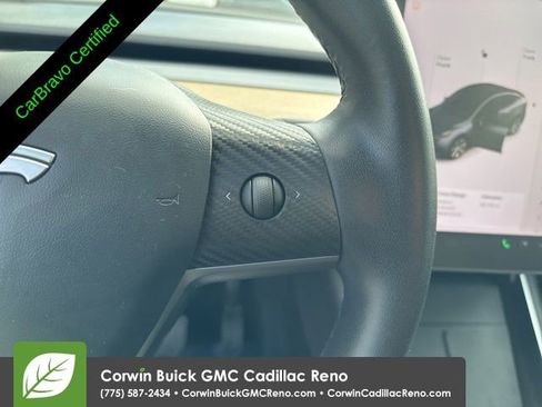 Used 2021 Tesla Model Y Long Range AWD/4WD image 24
