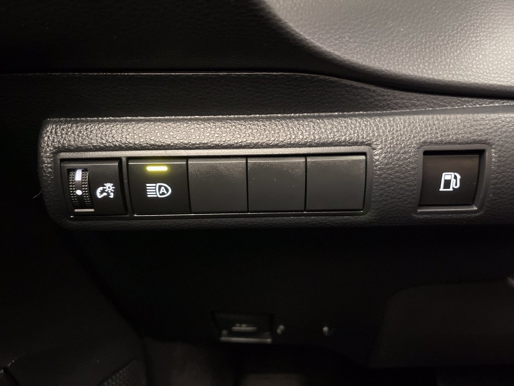 Certified 2024 Toyota Corolla LE FWD image 28