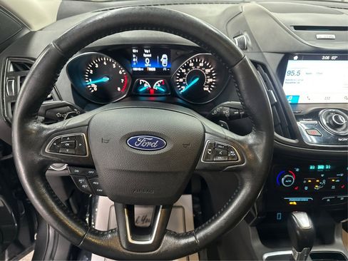 Used 2017 Ford Escape Titanium image 27