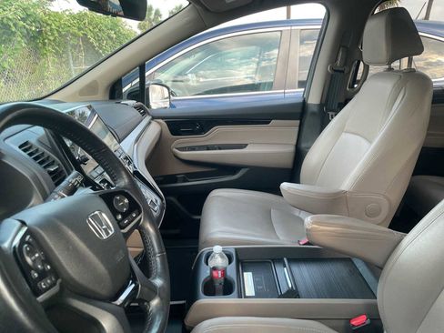 Used 2018 Honda Odyssey Elite image 5