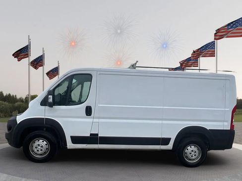 Used 2023 RAM ProMaster 2500 FWD image 3