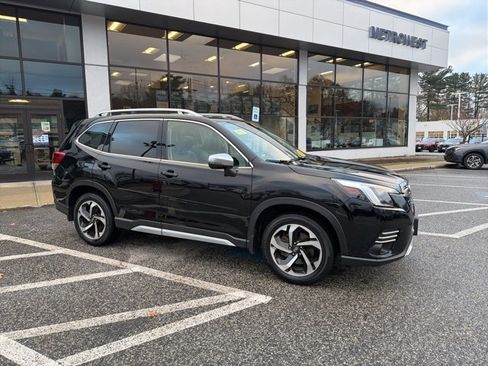 Used 2023 Subaru Forester Touring image 11