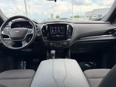 Used 2023 Chevrolet Traverse LT FWD image 28