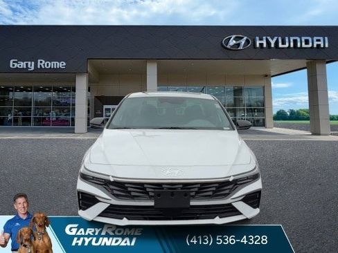 New 2026 Hyundai Elantra SEL Sport Premium FWD image 3