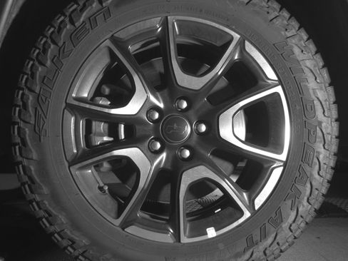 Used 2025 Jeep Compass Trailhawk AWD/4WD image 12