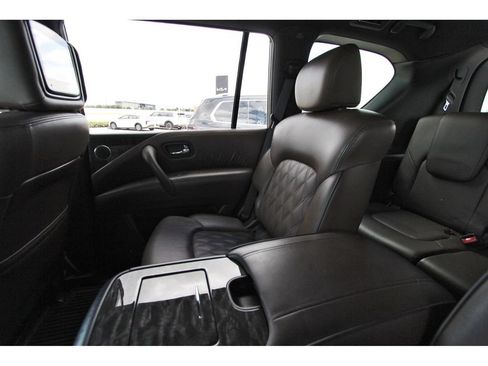 Used 2021 Nissan Armada Platinum w/ Captain's Chairs Package RWD image 12