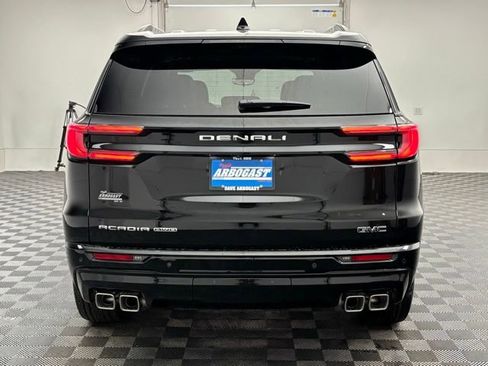 New 2026 GMC Acadia Denali Ultimate w/ LPO, Floor Liner Package AWD/4WD image 11