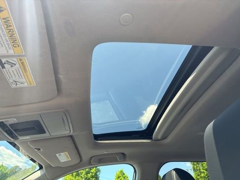 Used 2024 Honda CR-V EX-L image 13