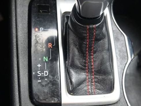 Used 2019 Toyota Highlander SE image 12