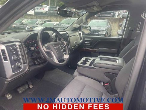 Used 2019 GMC Sierra 1500 SLE w/ SLE Value Package AWD/4WD image 2
