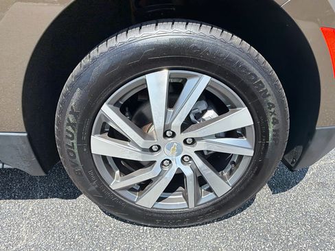 Used 2024 Chevrolet Equinox Premier AWD/4WD image 26