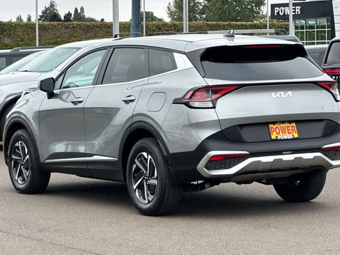Certified 2025 Kia Sportage LX AWD/4WD image 6
