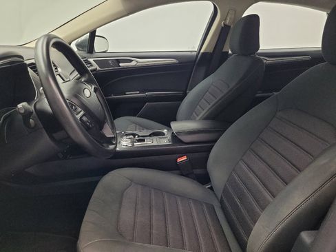 Used 2020 Ford Fusion SE FWD image 17