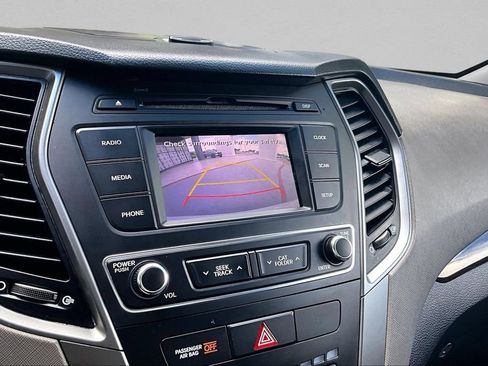 Used 2017 Hyundai Santa Fe Sport FWD image 14