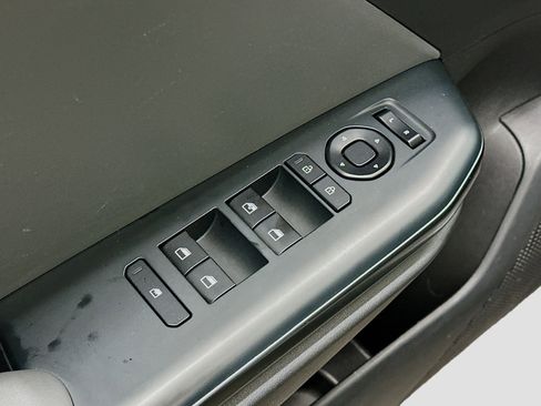 Used 2025 Kia K4 LXS image 15