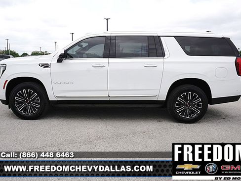New 2026 GMC Yukon XL Elevation w/ Elevation Premium Package image 4