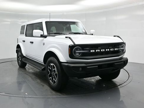 New 2026 Ford Bronco Outer Banks image 56