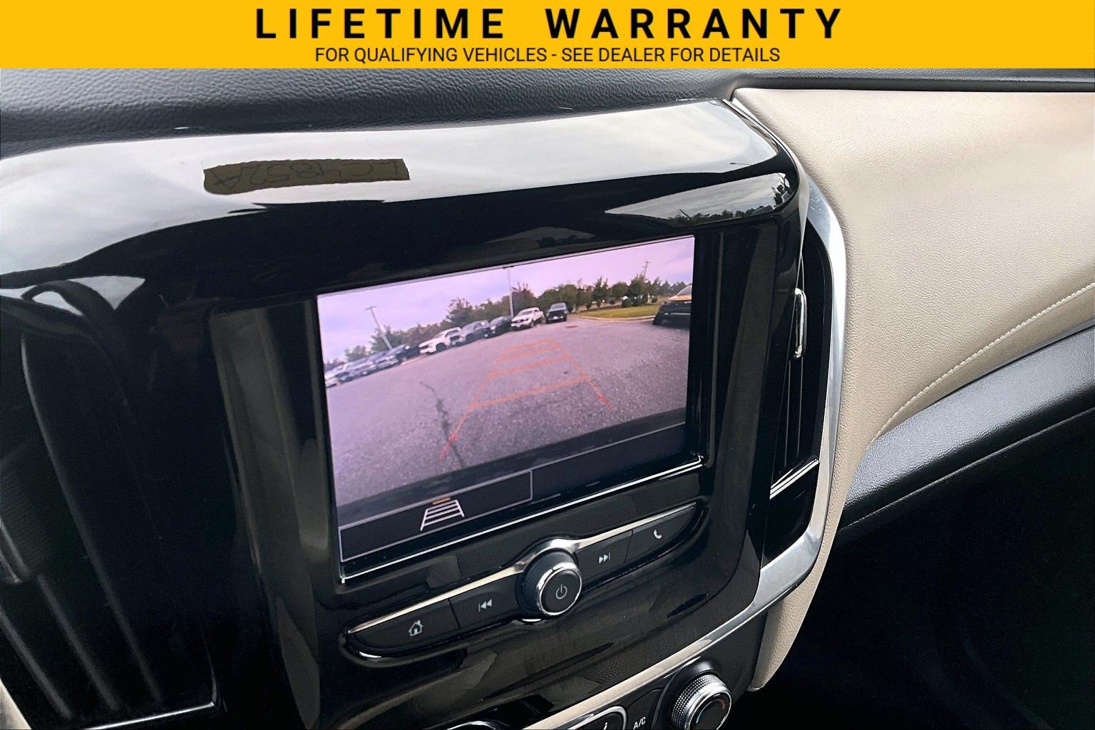 Certified 2022 Chevrolet Traverse LS FWD image 27