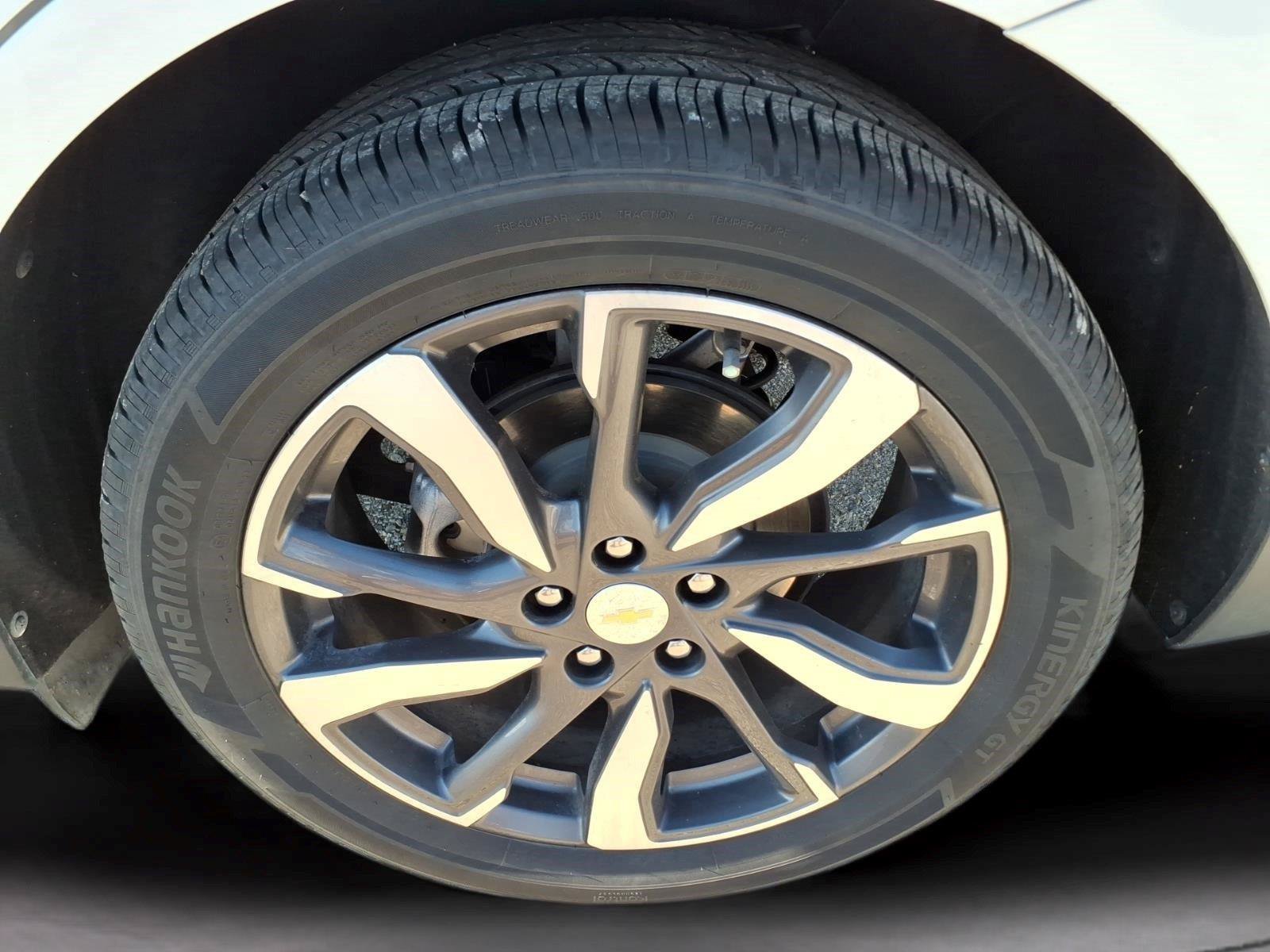 Used 2024 Chevrolet Equinox Premier FWD image 10