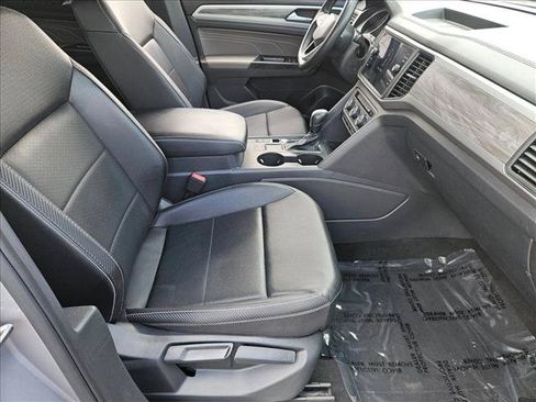 Used 2021 Volkswagen Atlas Cross Sport SE FWD image 27