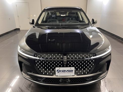 Used 2026 Lincoln Nautilus Premier w/ Equipment Group 102A image 2