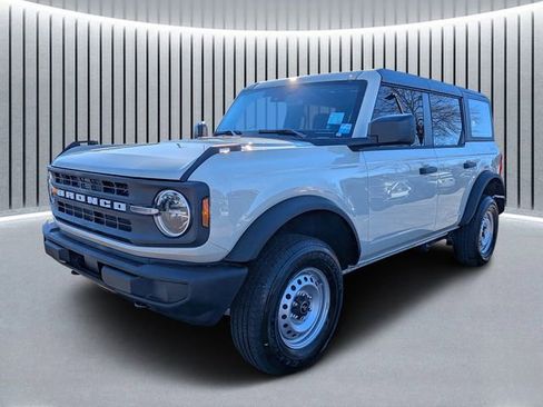 New 2025 Ford Bronco 4-Door image 7