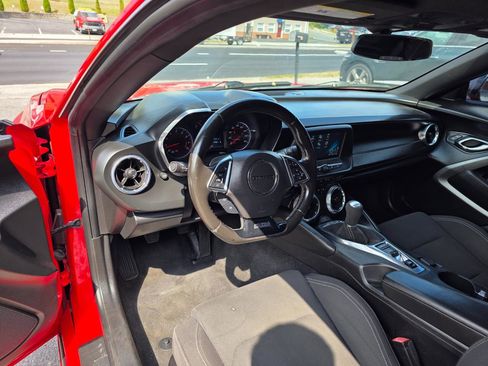 Used 2017 Chevrolet Camaro LS RWD image 10