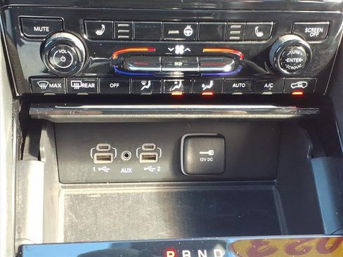 Used 2023 Jeep Grand Cherokee Altitude image 17