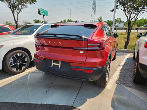 Used 2023 Volvo C40 P8 Recharge Ultimate w/ Protection Package Premier AWD/4WD image 10