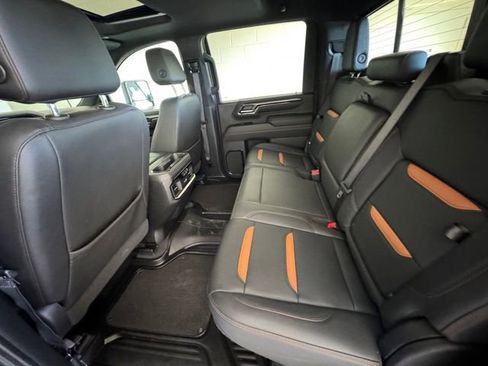 Used 2024 GMC Sierra 2500 AT4 w/ AT4 Premium Plus Package AWD/4WD image 30