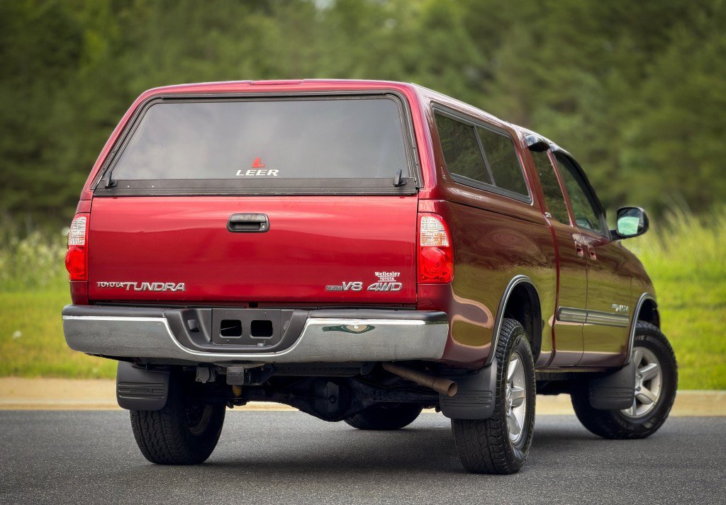 Used 2006 Toyota Tundra SR5 w/ Towing Pkg AWD/4WD image 11