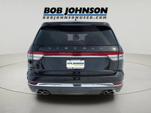 Used 2020 Lincoln Aviator Reserve w/ Equipment Group 202A image 6