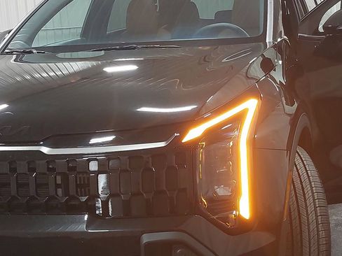 New 2026 Kia Sportage X-Line image 32