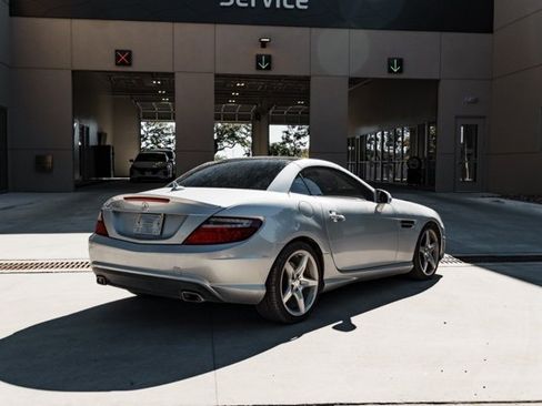 Used 2014 Mercedes-Benz SLK 350 image 7