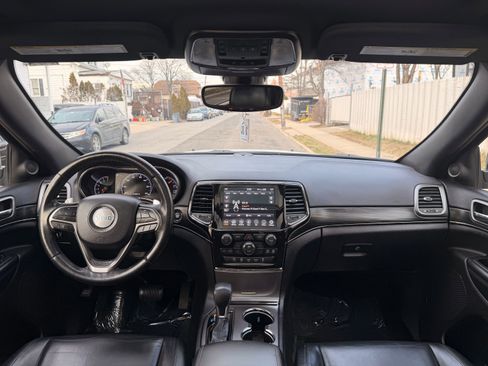 Used 2021 Jeep Grand Cherokee Limited X image 34