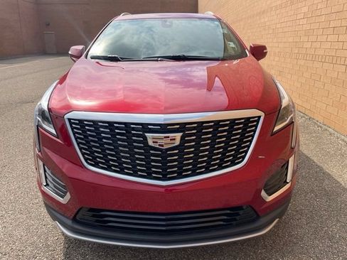 Certified 2021 Cadillac XT5 Premium Luxury FWD image 5