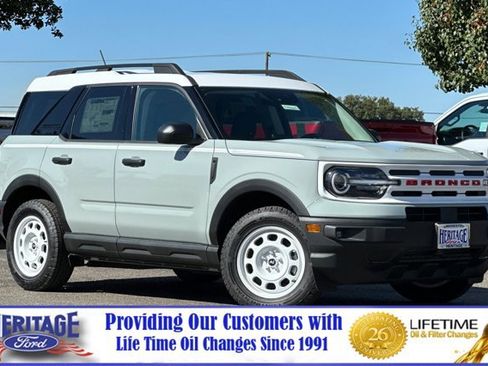Used 2024 Ford Bronco Sport Heritage w/ Heritage Convenience Package image 2