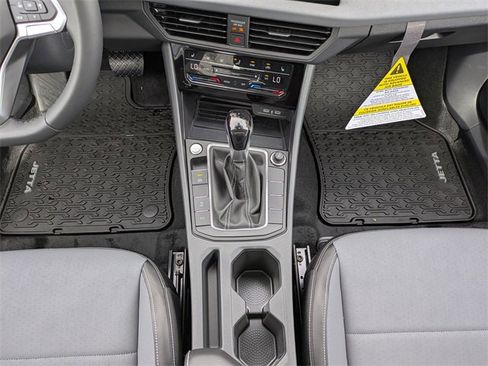 New 2026 Volkswagen Jetta SE image 18