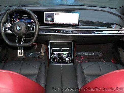 Used 2023 BMW 740i w/ Parking Assistance Package image 22