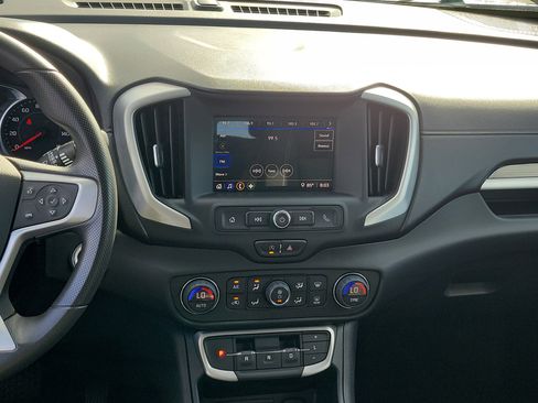 Used 2022 GMC Terrain SLE FWD image 18