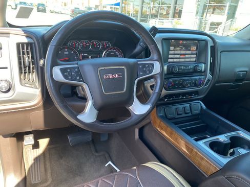 Used 2015 GMC Sierra 1500 SLT w/ Driver Alert Package RWD image 10