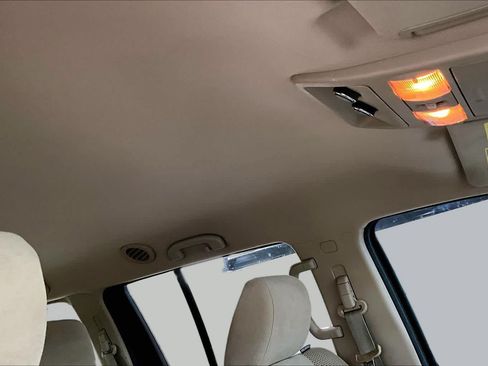 Used 2012 Nissan Pathfinder SV RWD image 13